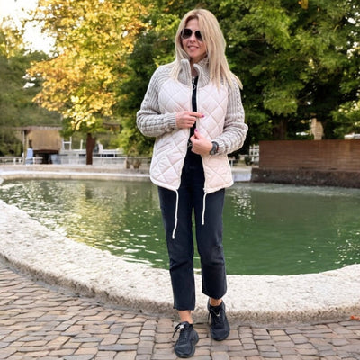 Pilla | Pikowana Kurtka z Dzianinowymi Rękawami i Wysokim Kołnierzem