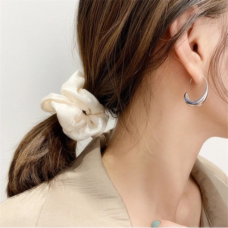 Luksusowe kolczyki ze złota i srebra