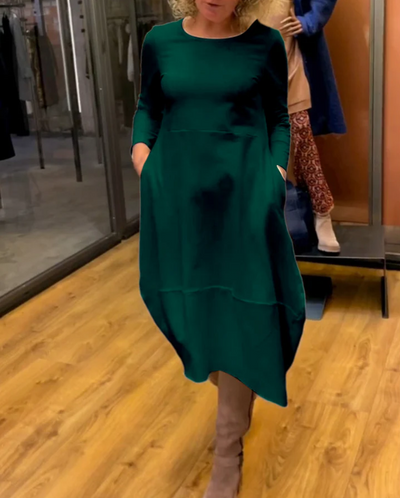 Clara - Czarna sukienka midi z kieszeniami