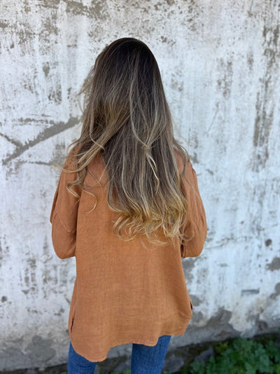 Sweter z lnu z falbankami