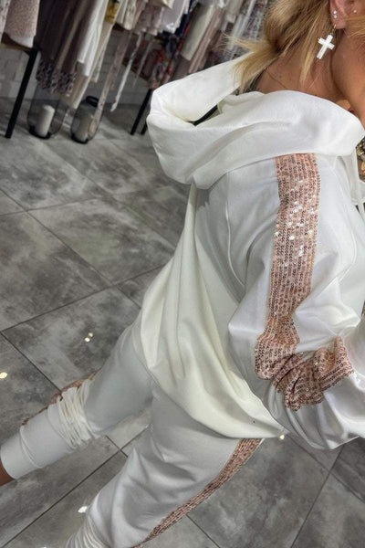 Aleksandra – Jesienny zestaw z połyskiem i komfortem